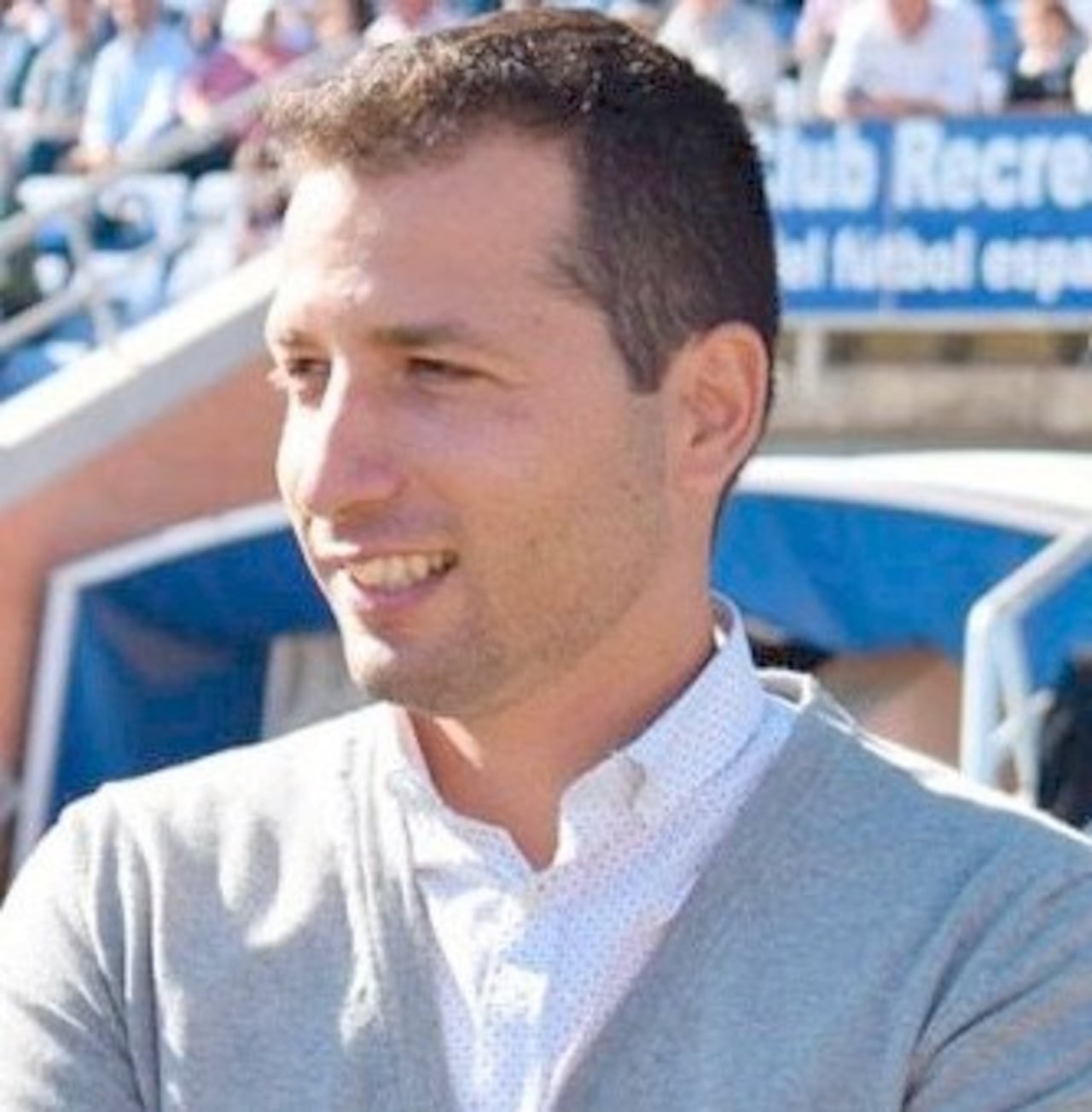 Miguel López, DT del Delfín.