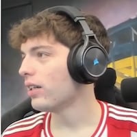 Streamer curepa pidió auxilio a loperro