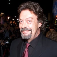 Fallece el actor Tim Curry, primer payaso de “It”, a los 80 años