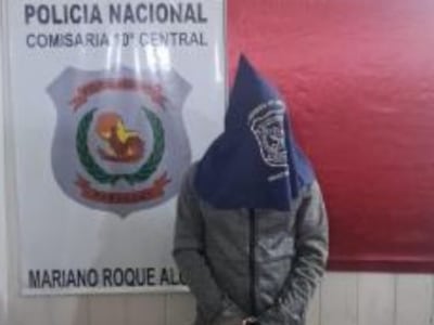 Dijo que le asaltaron luego de aparentemente golpear a su ex