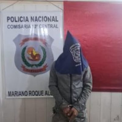 Dijo que le asaltaron luego de aparentemente golpear a su ex