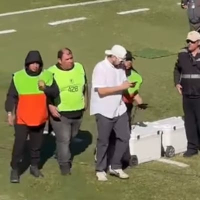 ¿La barra de Olimpia rajó a “Tranquilo nomás”?