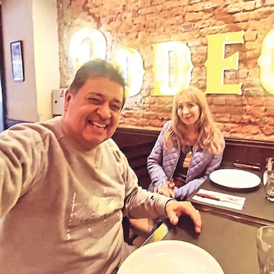 El pionero y su lapa celebran 48 años de casados
