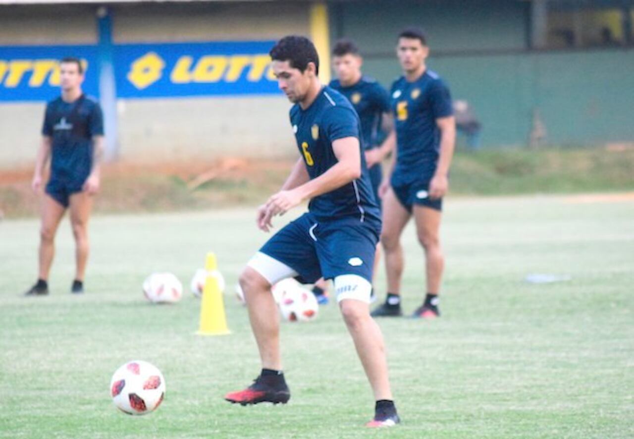 Blas Díaz, volante de Sportivo Luqueño.
