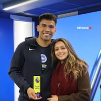 ¡Botinazo y gol! Novia feliz por reconocimiento a su pelotero