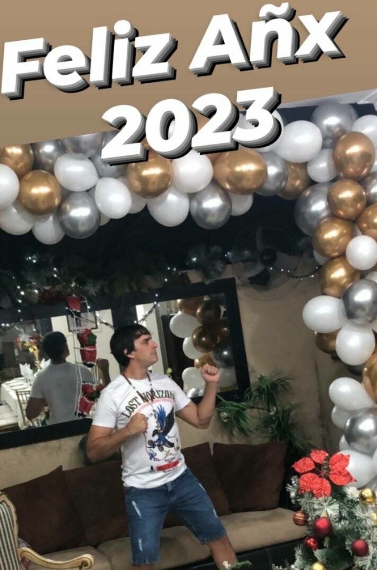 "Aquiles" Báez y su mensaje en redes por el nuevo año. (Foto: @carlxsaquiles23)