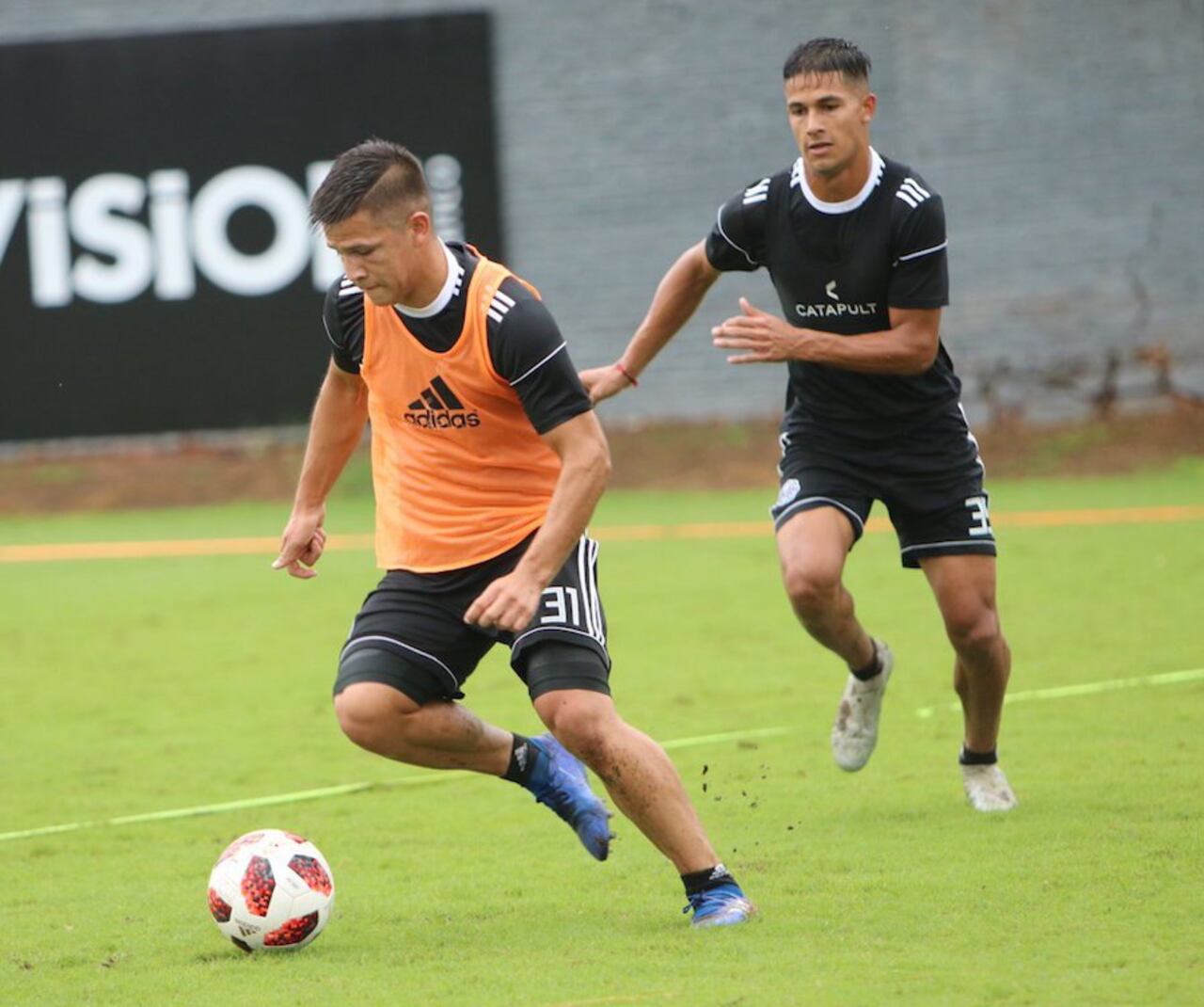 Hugo Quintana y Alexis Fernández quieren un espacio.