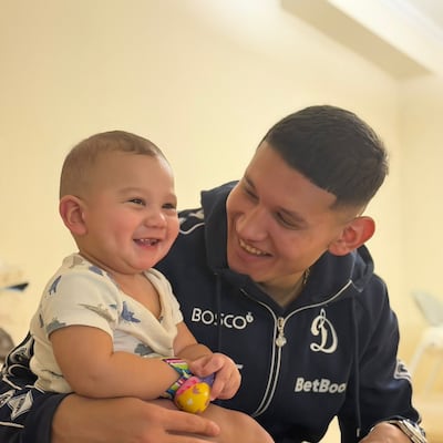 ¡Chulinaaaa! Cáceres celebra el primer año de su hijo