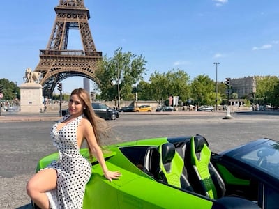La que puede: Flor Maldonado se paseo por París con un autazo