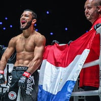 ¡De Capiatá a Tailandia! El luchador paraguayo que vence a puras patadas