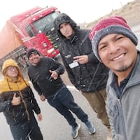 Camioneros temen por sus vidas “en la nada”