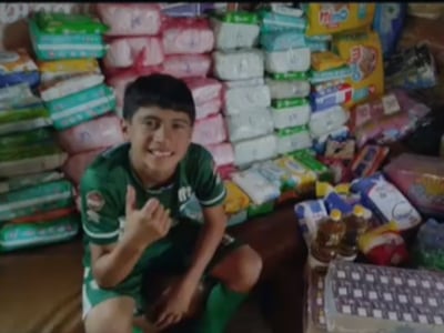 Por su cumple realizó donación a niños del Acosta Ñu