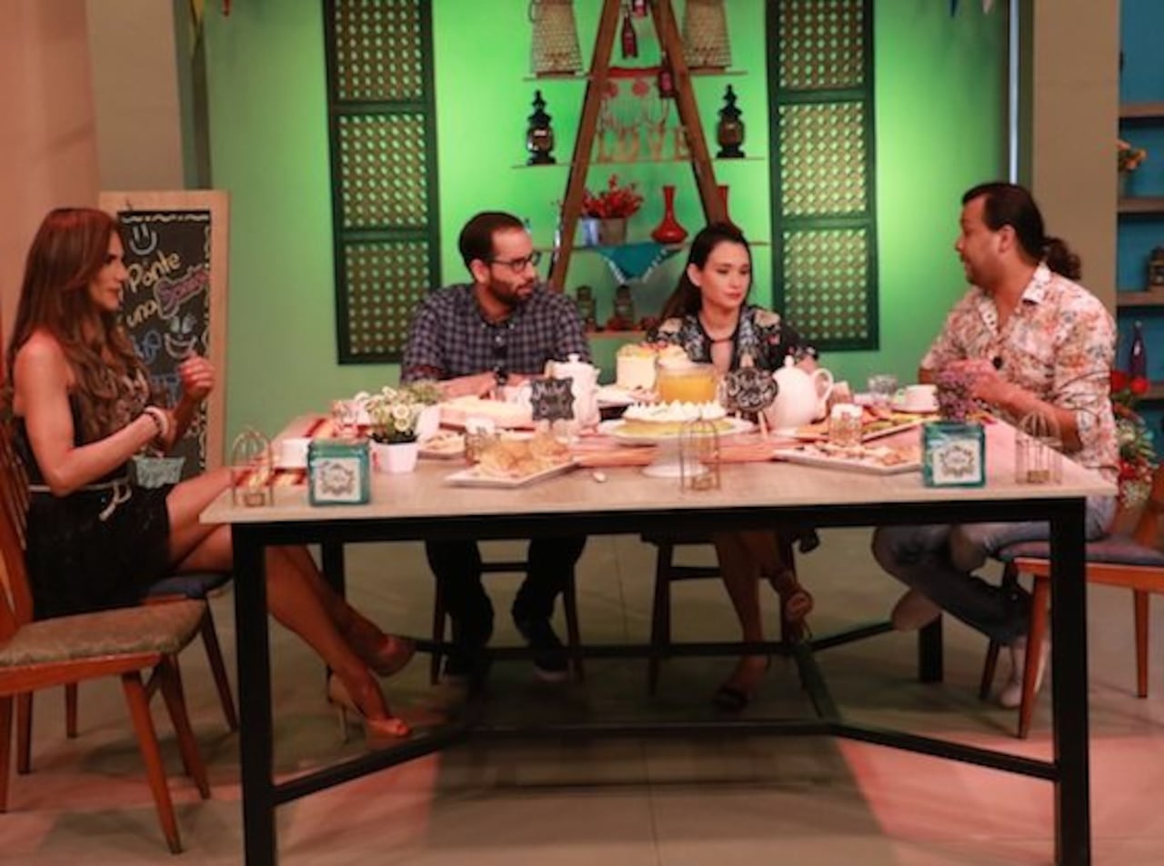 INVITADOS. Gloria Vera, Wálter Evers y Gustavo Cabaña, en el debut de la mesa de “Mucho Gusto”.