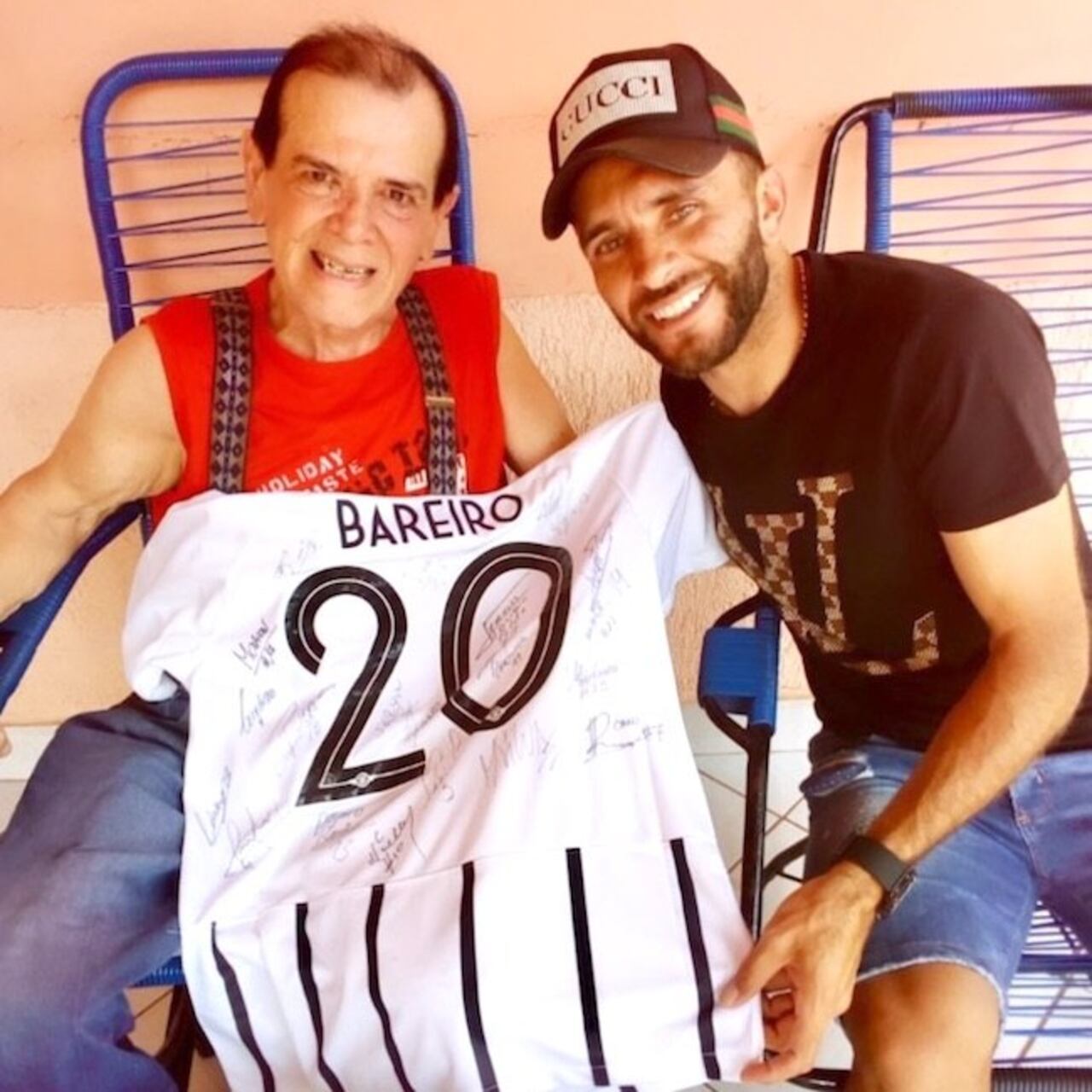 El delantero Antonio Bareiro dijo que el hombre de las mil voces es su ídolo de siempre.