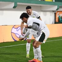 Román, apodado “el albañil del gol” contó que “el festejo fue improvisado”