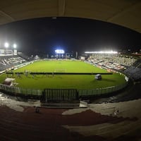 Vasco Da Gama recibe bajo presión al Independiente Santa Fe