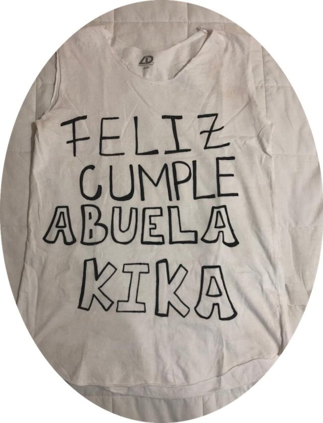 La remera con la dedicatoria que se volvió viral.