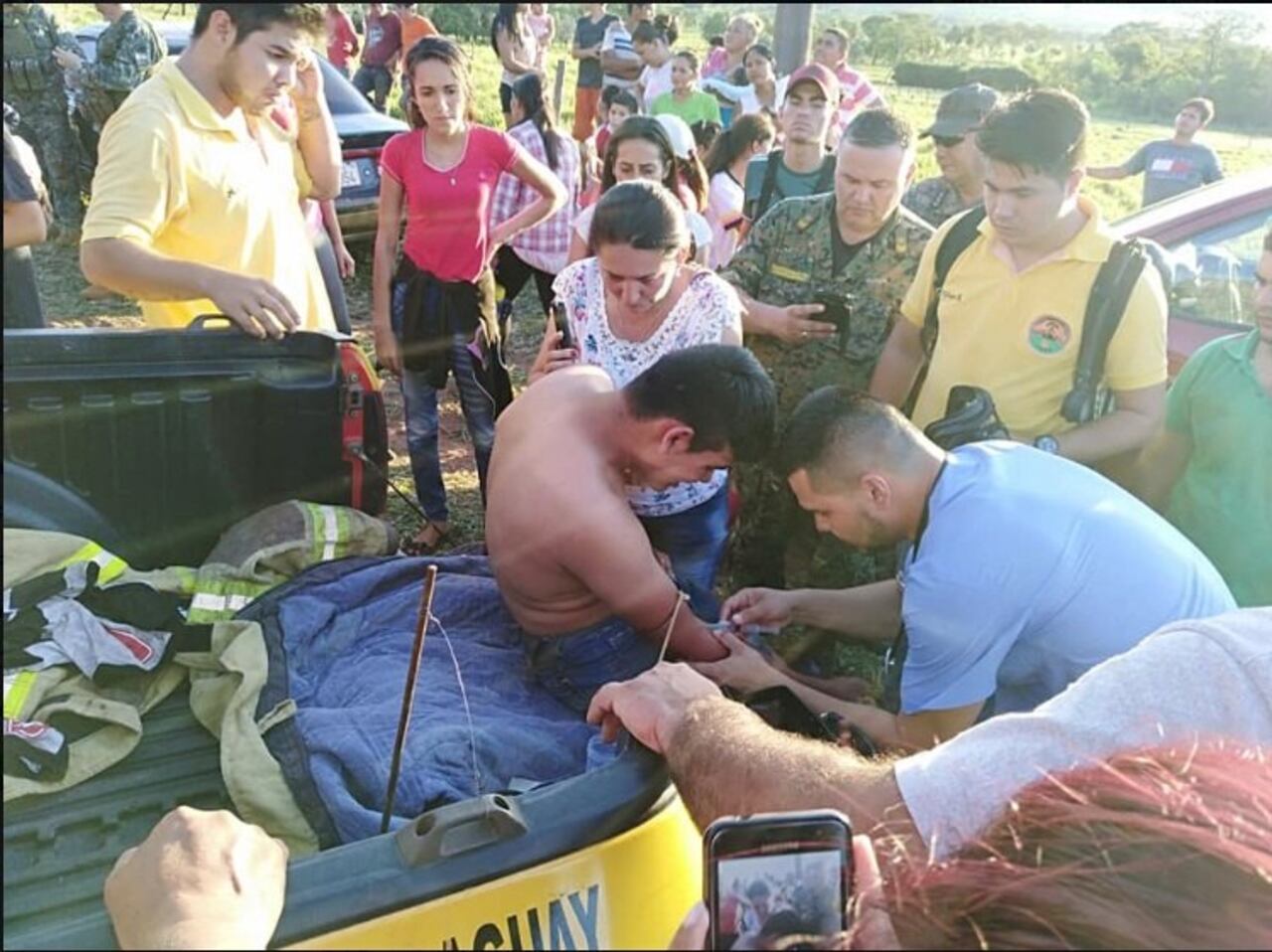 Todos los rescatados fueron atendidos con primeros auxilios y luego trasladados acentros asistenciales. Dos de ellos necesitaron oxígeno, según Marecos.