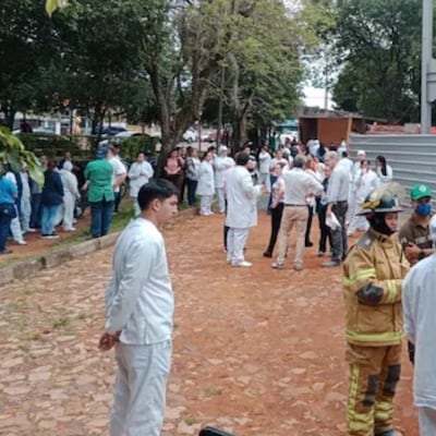 ¡Susto en laboratorio de Villa Elisa! 19 trabajadores terminaron intoxicados