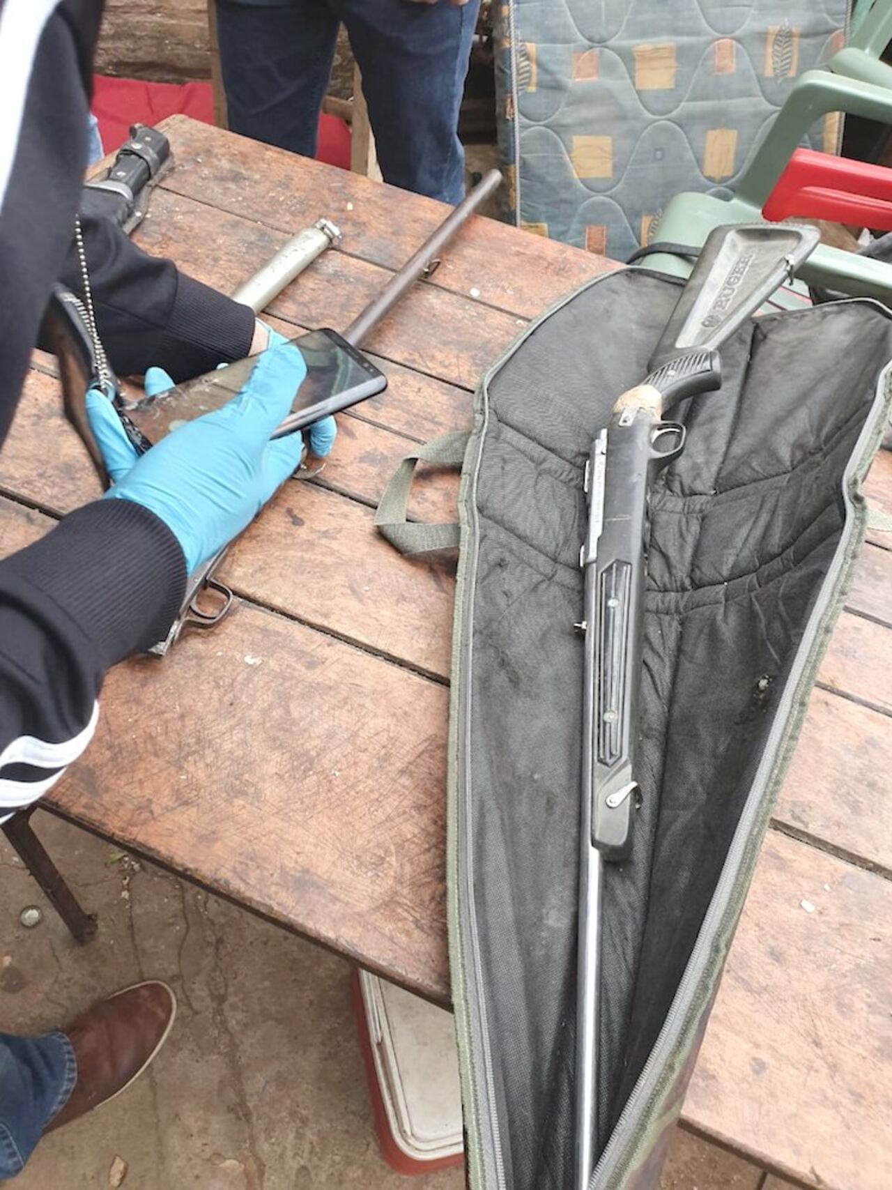 Estas armas serían las usadas en los asesinatos. GENTILEZA