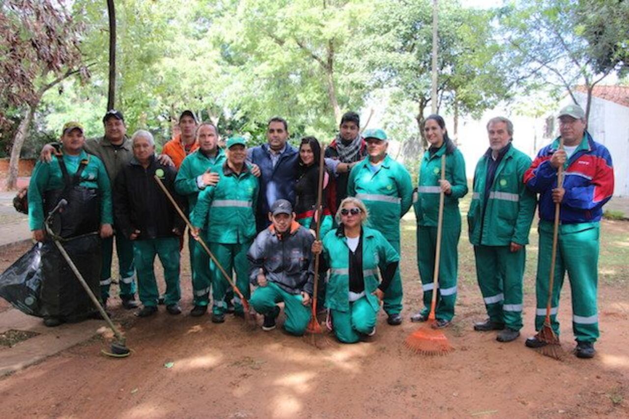 GRUPO. Una parte de los trabajadores de Minga Ambiental.