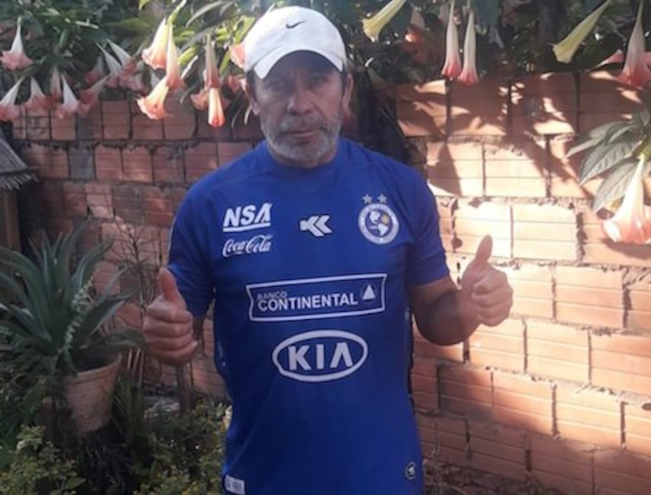 ¿Es muy parecido al actor “Chuck Norris”, o no?