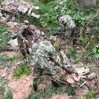 Ejercito entra en acción para limpiar arroyo Damián en Limpio