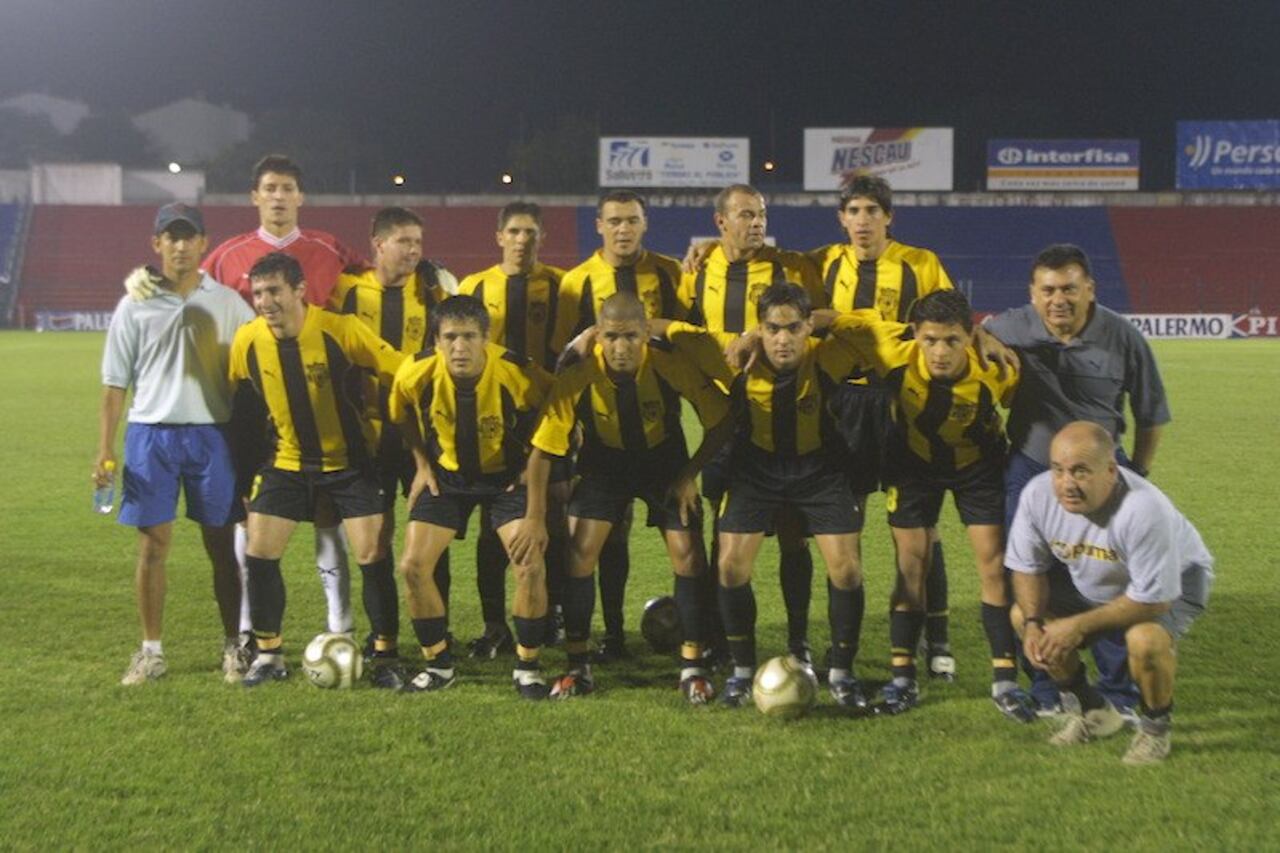 Equipo de Guaraní del 2003. ¿Los ubicás a todos?