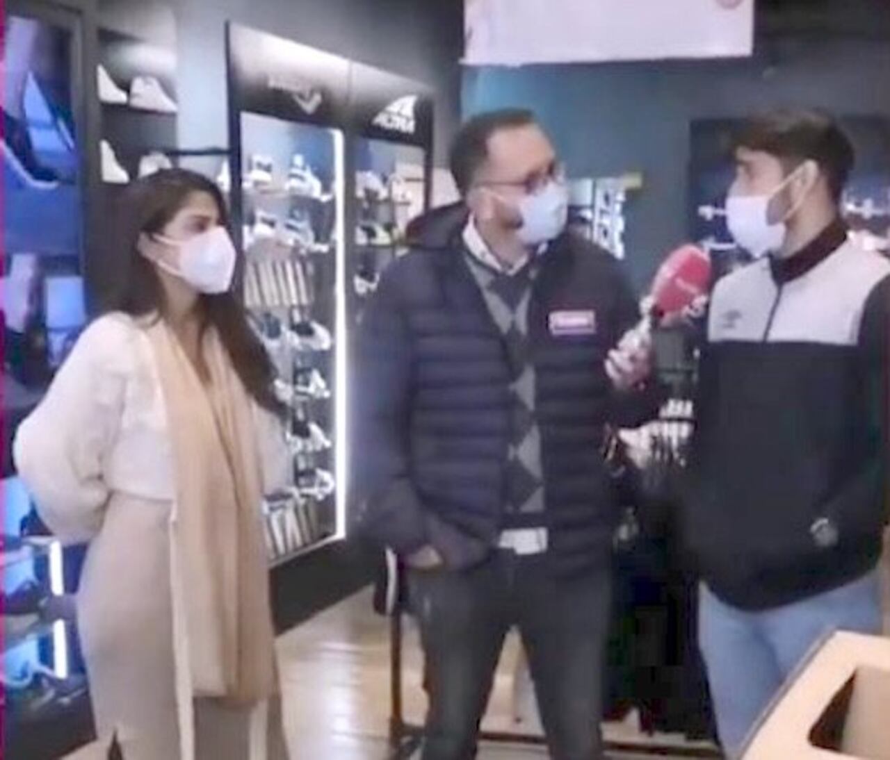 La pareja ayer apareció juntita en un evento de la marca que los auspicia, pero evitan hablar del chismerío.