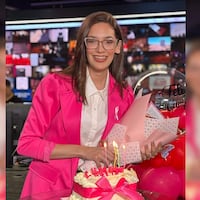¡Sorpresa! Le cantaron cumpleaños feliz en pleno noticiero