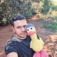 De vender chipa y limpiar a ser maestro del crochet