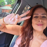 Llueven mensajes locos a conductora de radio