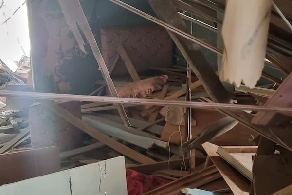 Familia sobrevive de chiripa a explosión de asalto en Santa Rita