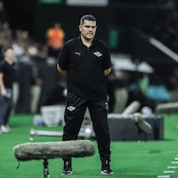 Samudio pidió paciencia y no “putear” de inicio a peloteros
