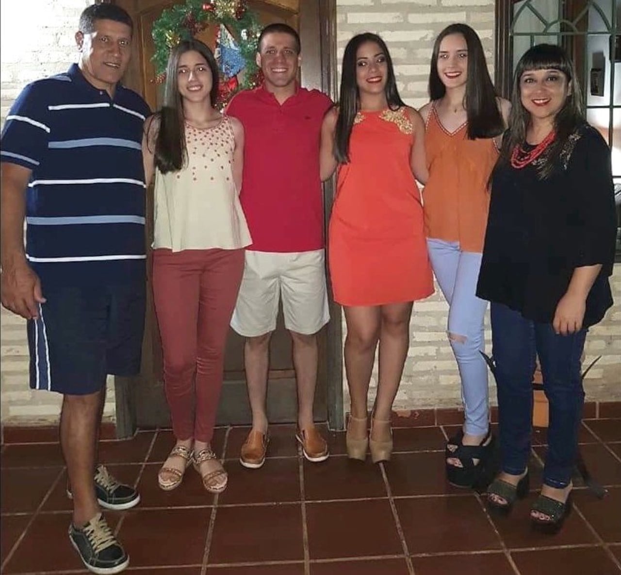 “Robocop” y la familia, quienes siempre lo apoyaron en todo.