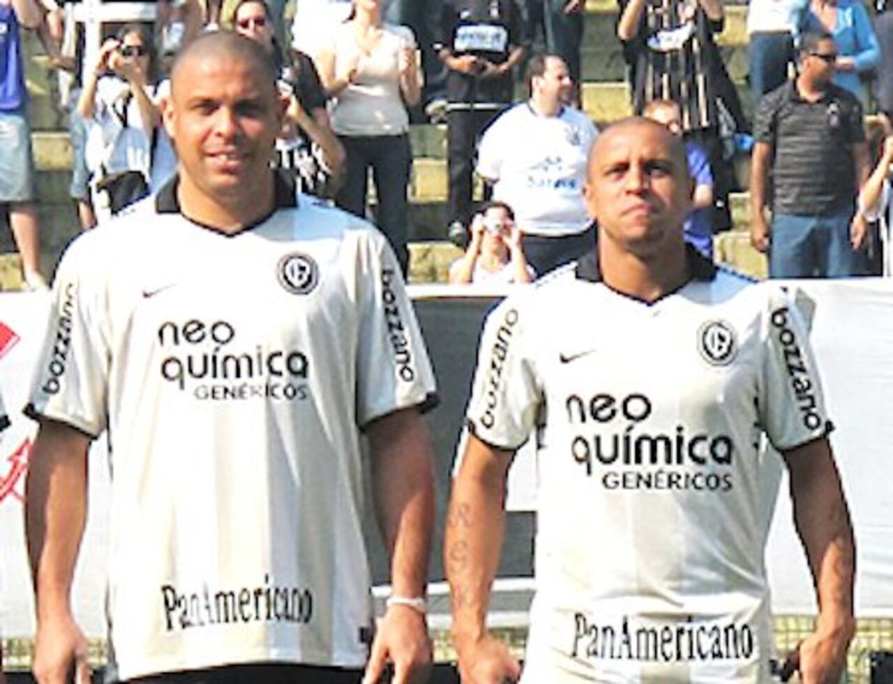 Ronaldo y Roberto Carlos culminaron sus carreras en el Corinthians.
