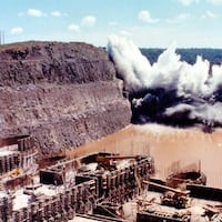 Hace 48 años, Paraguay y Brasil desviaron el río Paraná para levantar Itaipú