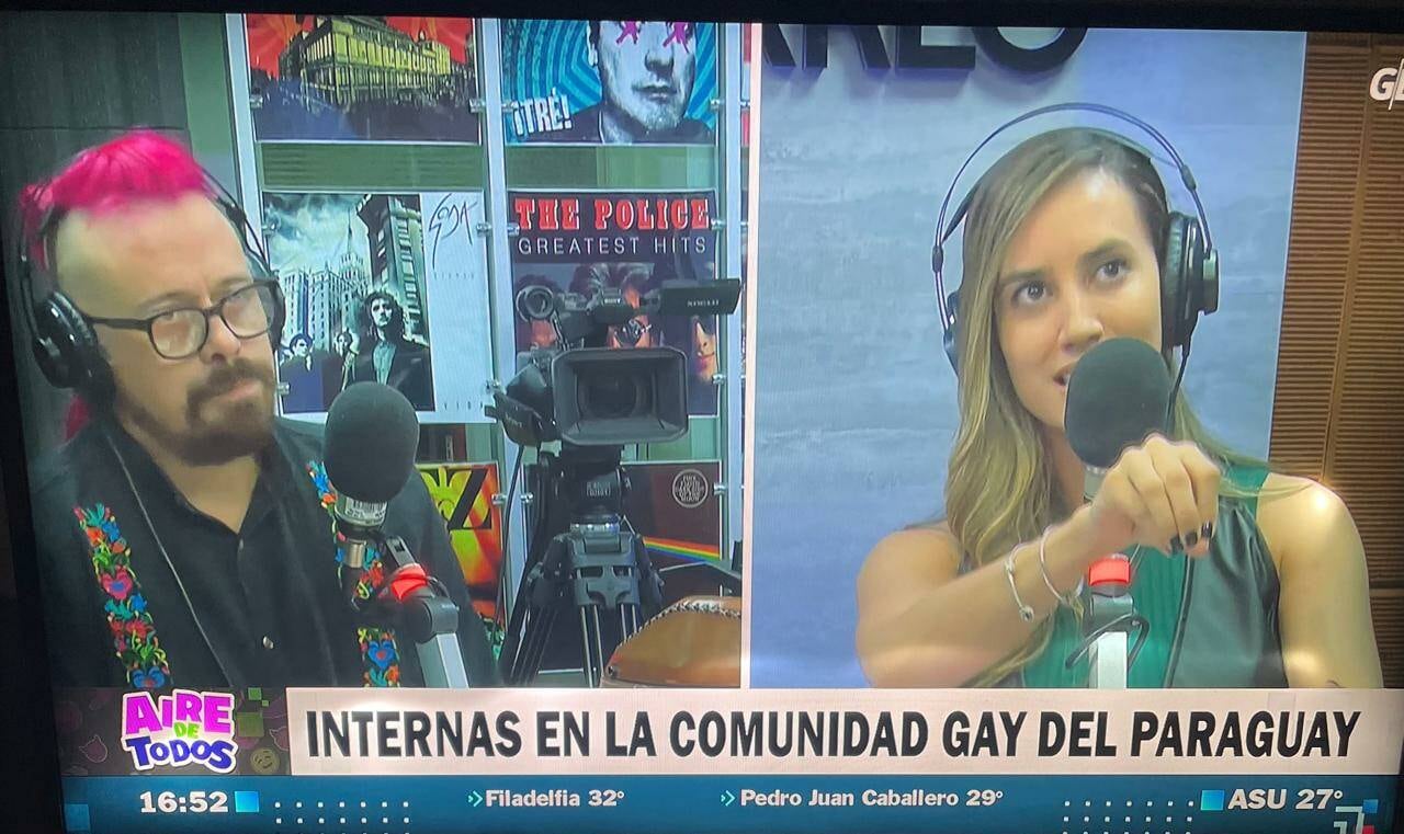 Simón Cazal respondiendo a preguntas de Marta Díaz.