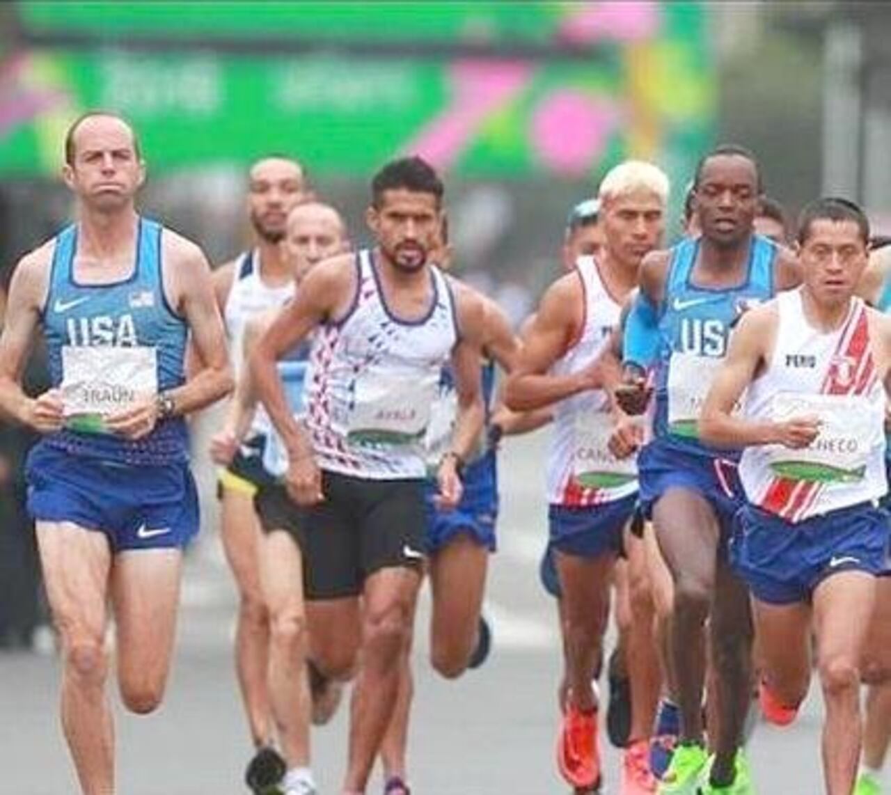 Ayala, en plena carrera en el Perú, uno de los tantos lugares donde compitió.