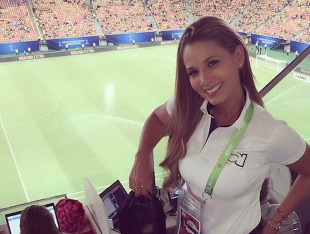 MAMACITA. La bella periodista colombiana posee una figuras con medidas de 90-62-92.
