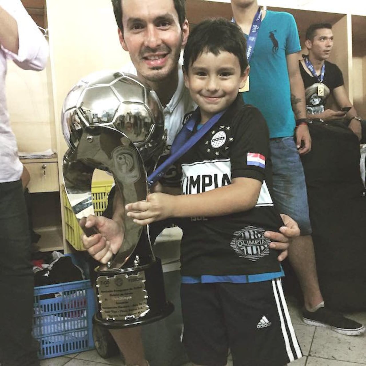 Cristian Riveros, con la 40 de Olimpia.