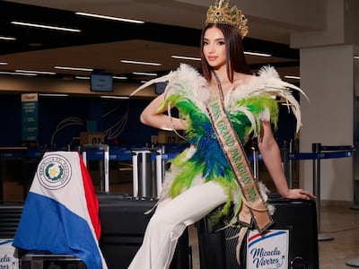 ¡Ñandejara! Mirá la ropita “emplumada” con la que viajó nuestra Miss Grand