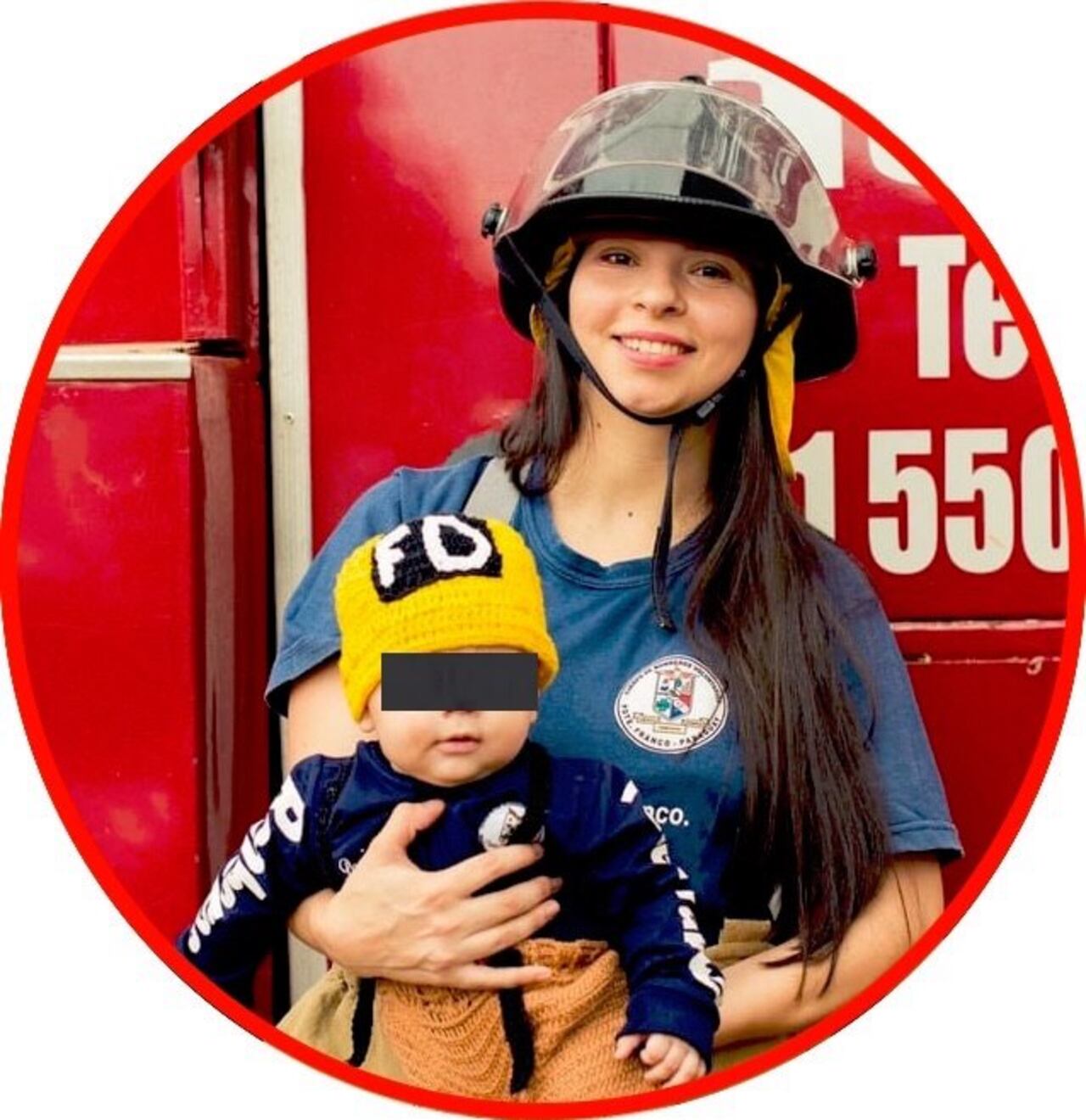 Carolina es madre de un bebe’i y salva vidas también como bombera.