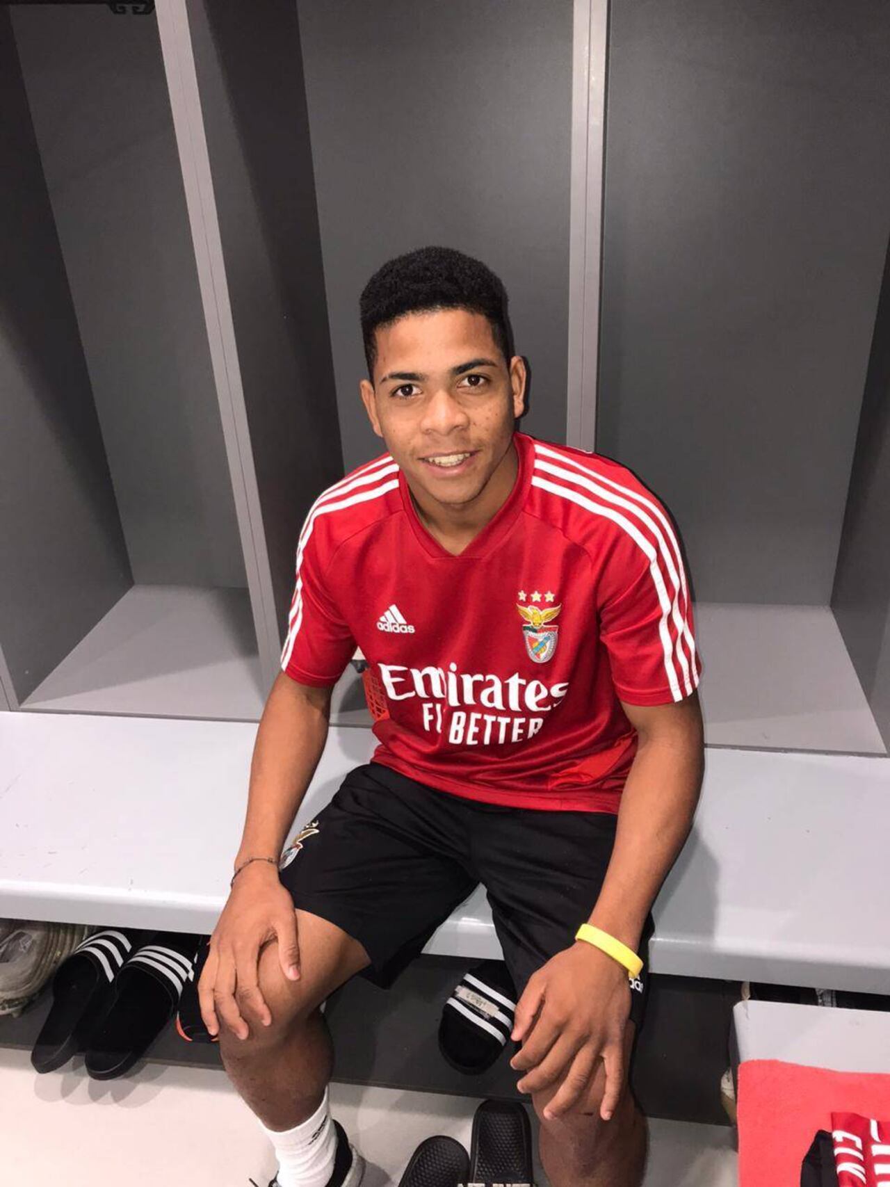 Mereles contó que Oscar Cardozo es un "Dios" en el Benfica, lo recuerdan con mucho cariño. FOTO ARCHIVO.