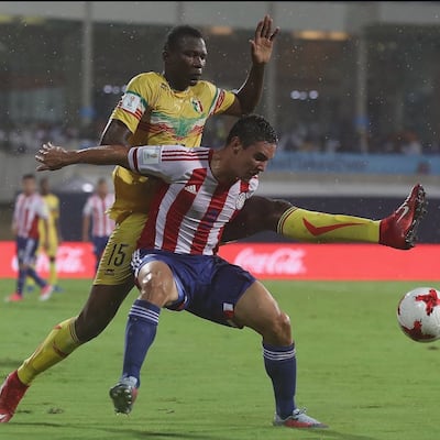El pelotero paraguayo Fernando Romero cuenta cómo chutan los australianos