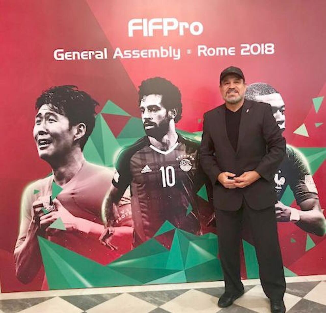 Rogelio Delgado es un hombre de fútbol, tuvo una brillante carrera como futbolista y ahora trabaja por los derechos de los peloteros activos.