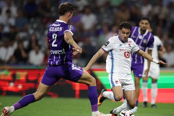El nuevo equipo de Orlando Gill se hace con la punta en Francia