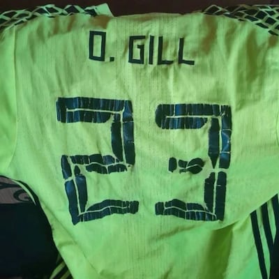 La camiseta de Orlando Gill nunca salió de Sanlo