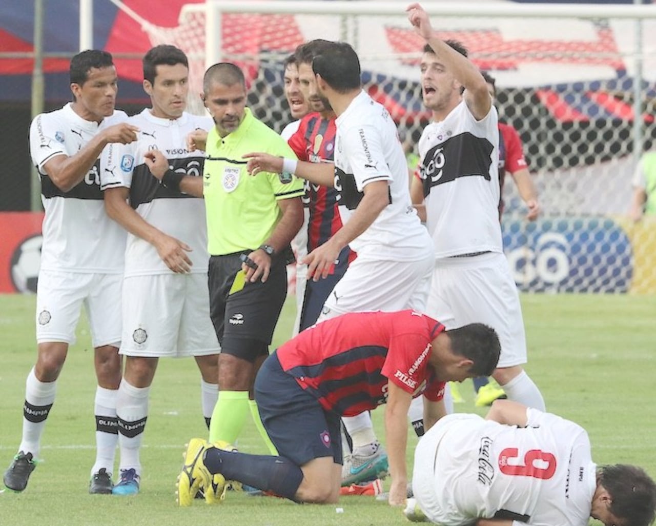 Aquino, durante un clásico Olimpia – Cerro en el 2015.