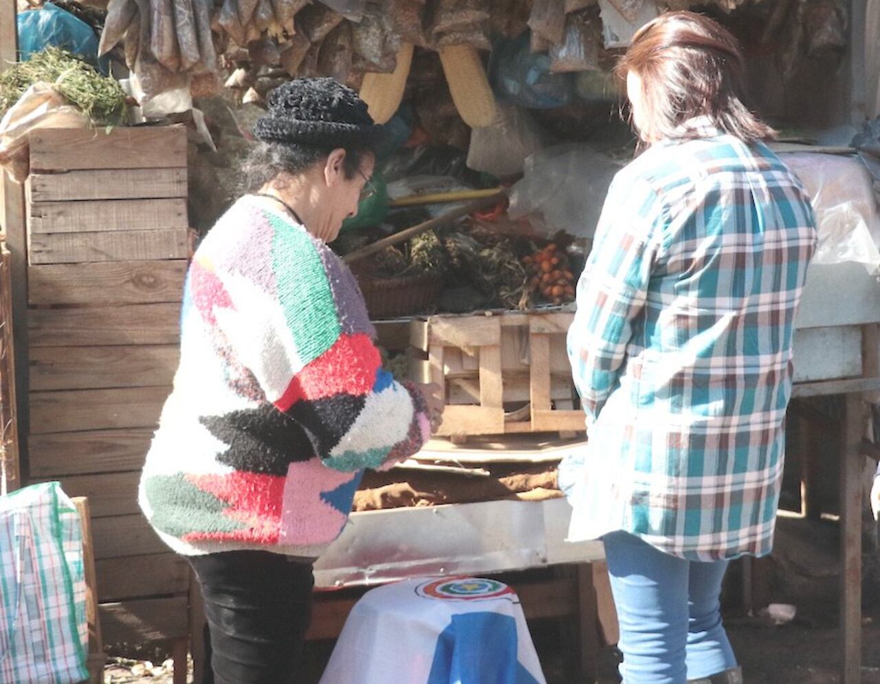Mucha gente acude a ella.